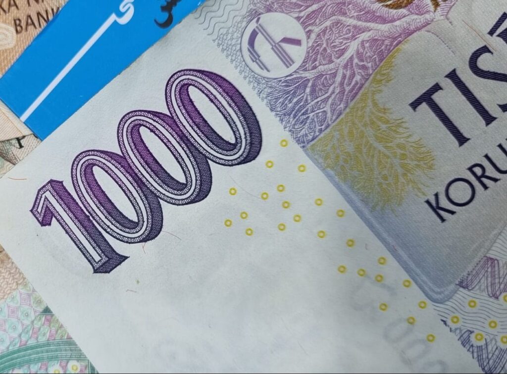 1000 CZK