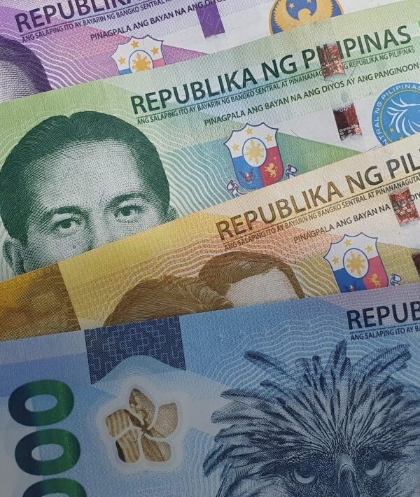 Philippine peso banknotes in 20, 50, 100, 200, and 1000 denominations. Philippine peso banknotes in 20, 50, 100, 200, and 1000 denominations.
