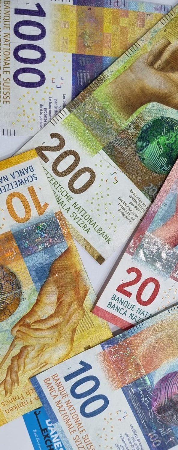 swiss francs banknotes
