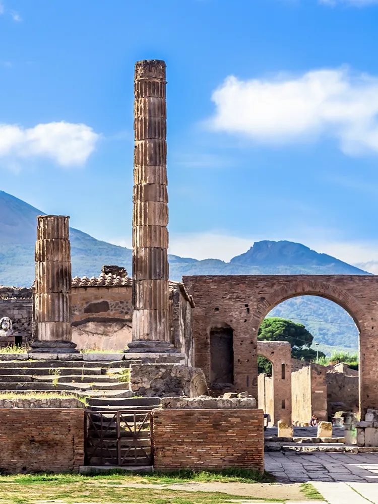 Naples & Pompeii