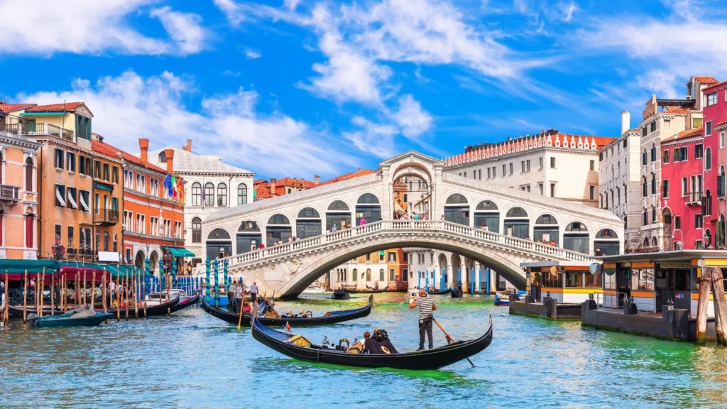 The Ultimate Travel Guide to Italy