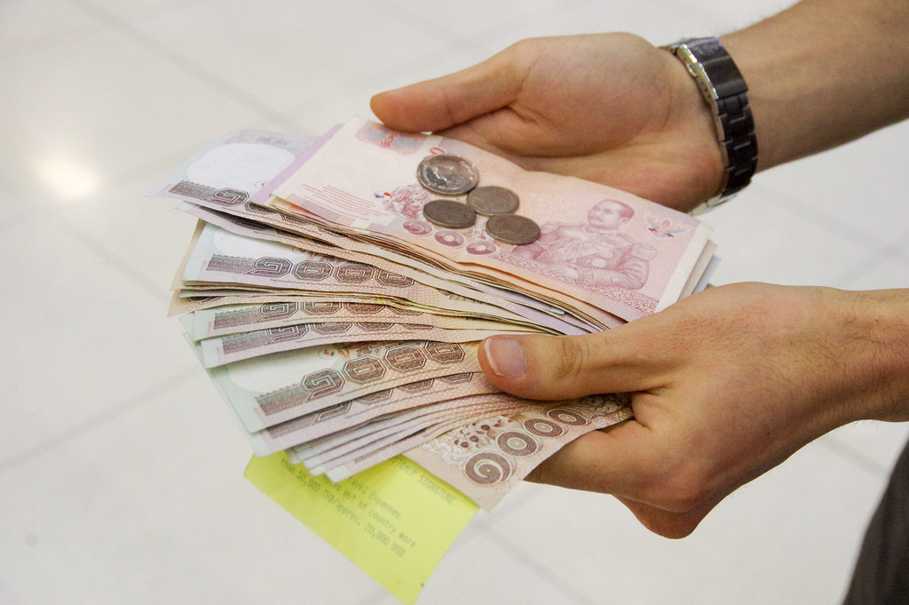 25491368253_5801d388f9_b Send Money to Thailand with Danesh Exchange