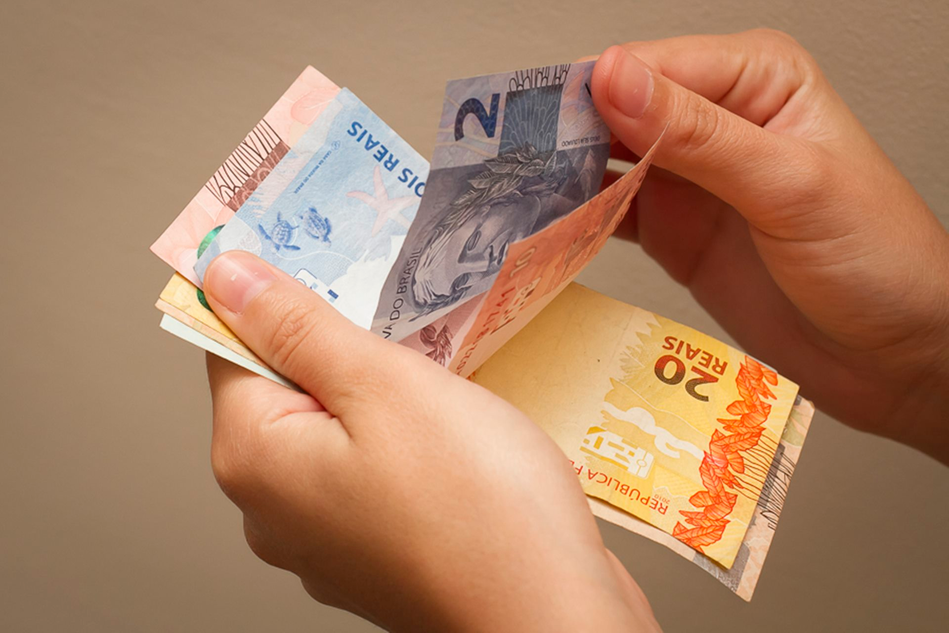 plano-real Send Money to Brazil with Danesh Exchange