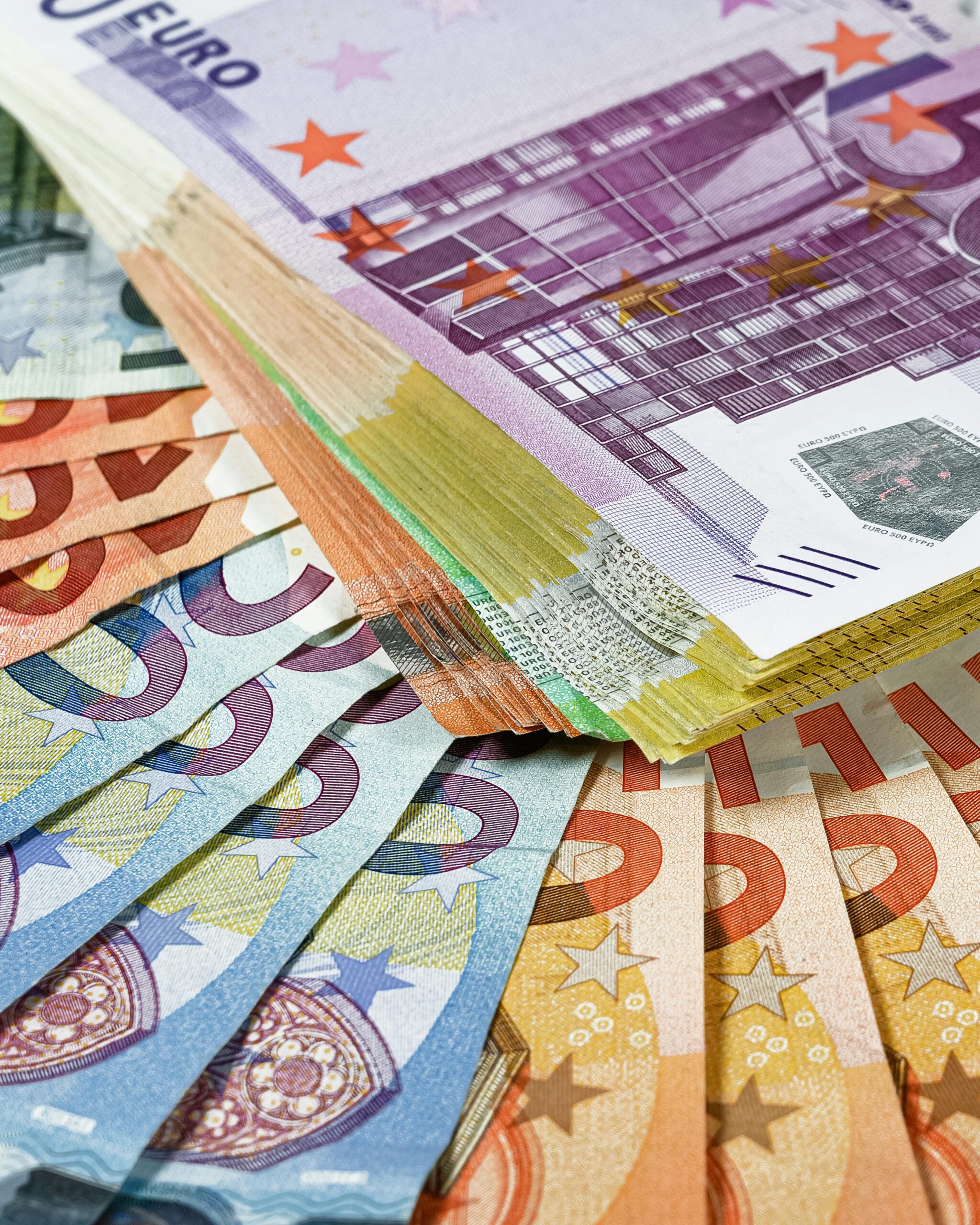 Tips for Getting the Best EUR Exchange Rate