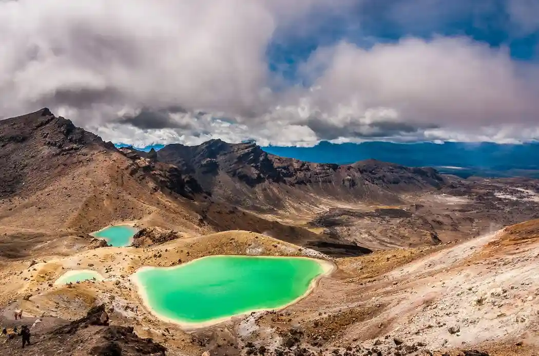 emerald-lakes-new-zealand New Zealand travel guide to scenic beauty